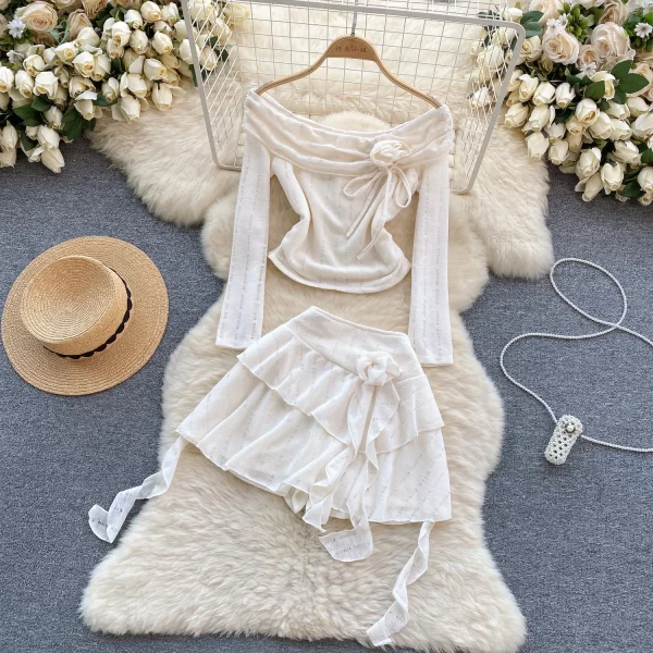 LE2093 Spice Girl Style Design Three-Dimensional Flower One-Line Shoulder Long Sleeve Top Short Skirt Two-Piece Set
