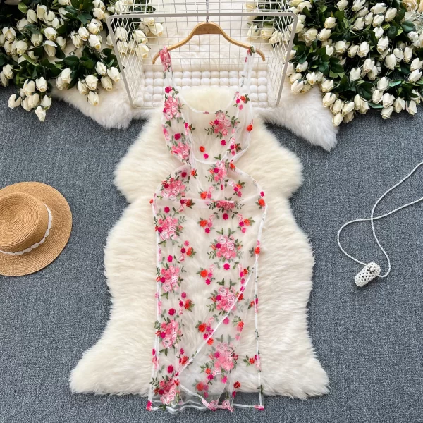 LE2147 in Stock Heavy Flowers Embroidery Mesh Halter Vest Dress Women 2025 Lap Over Streetwear Holiday Midi Slit Lace Dress