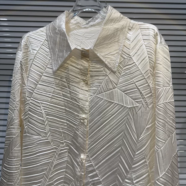 LE2055 New Little Fragrance Wrinkled Skin Texture Fabric Temperament Satin Blouse - Image 3